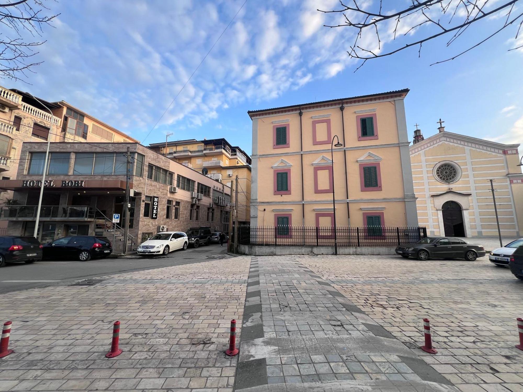 Bobi Hotel Shkoder Ngoại thất bức ảnh